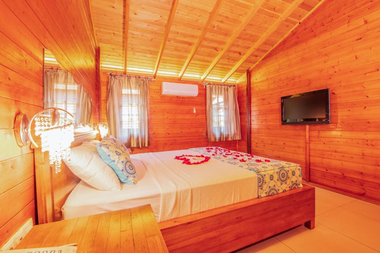 The Bay Beach Club Fethiye Exteriör bild